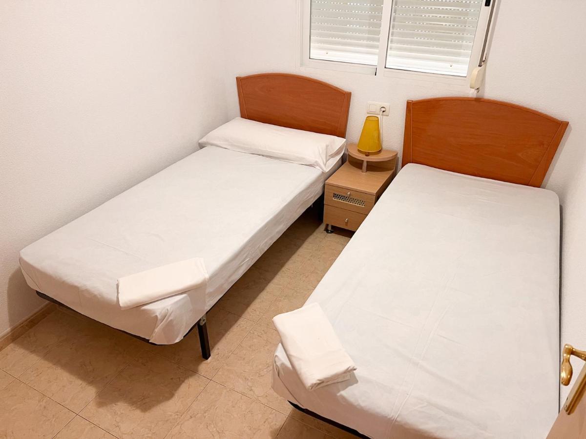 Apartamentos Boutique Playa 卡巴尼斯 外观 照片